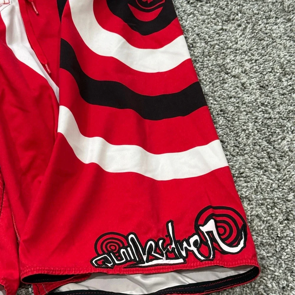 VTG Quiksilver Bullseye Board Shorts Mens 38 Red‎ Target Beach Surf Andy Iron